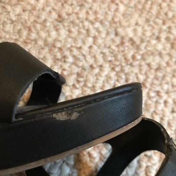 Super cute wedge sandals. - Picture 6 of 7